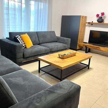 Onar Luxury Apartment Néa Péramos Esterno foto