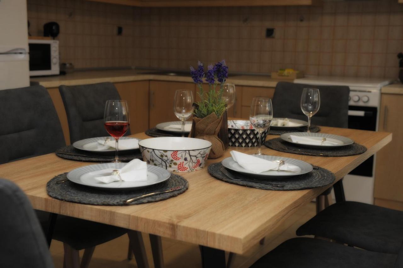 Onar Luxury Apartment Néa Péramos Esterno foto